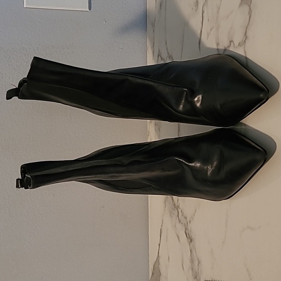 Lauren Ralph Lauren Black Leather Pointed Toes Chelsea Ankle Sock Boots Wmns 9 - Picture 4 of 13